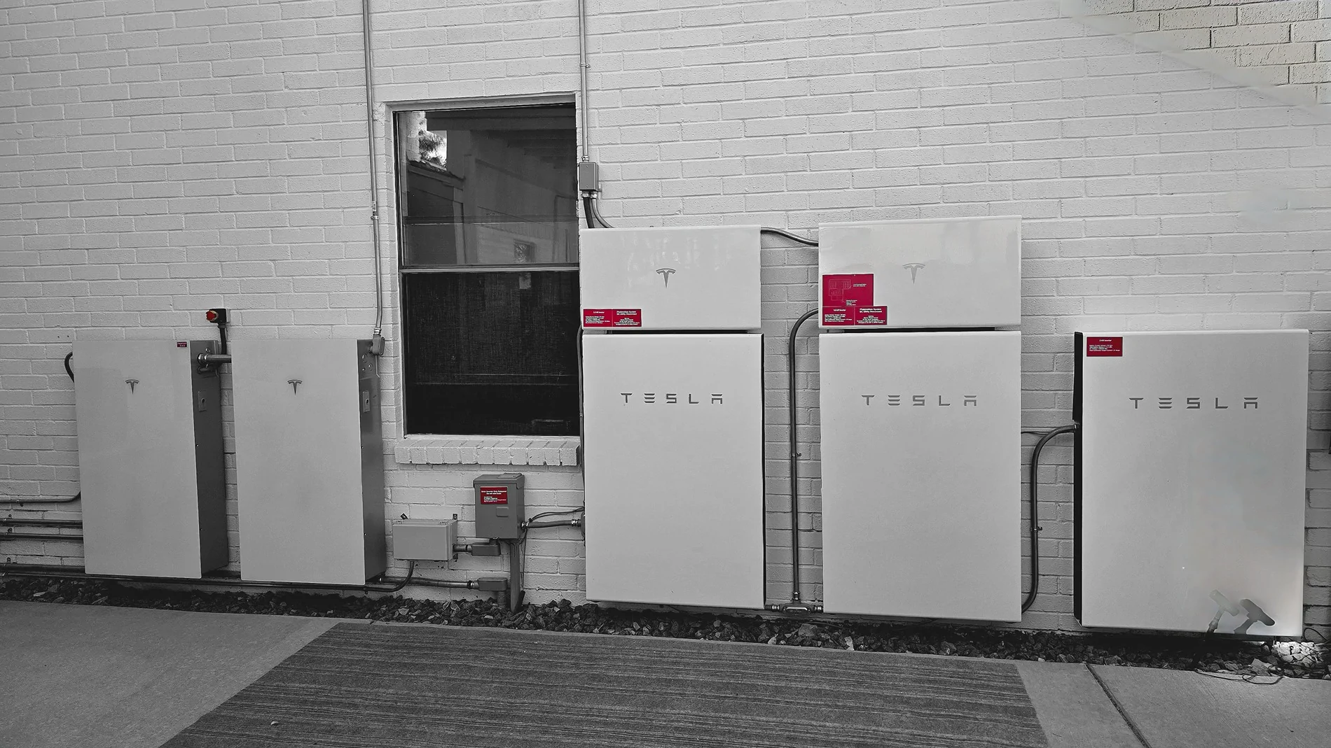 Tesla Cybertruck My home power backup without Powershare solution/ neutral-ground bonding/ transfer switch options/cold temps 20251129_150840