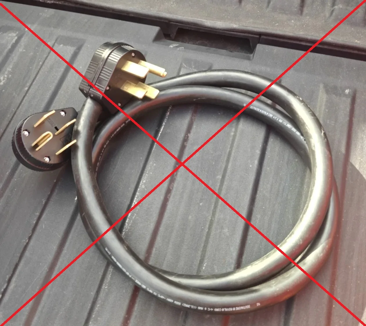 Tesla Cybertruck My home power backup without Powershare solution/ neutral-ground bonding/ transfer switch options/cold temps Unsafe Generator Extension x 