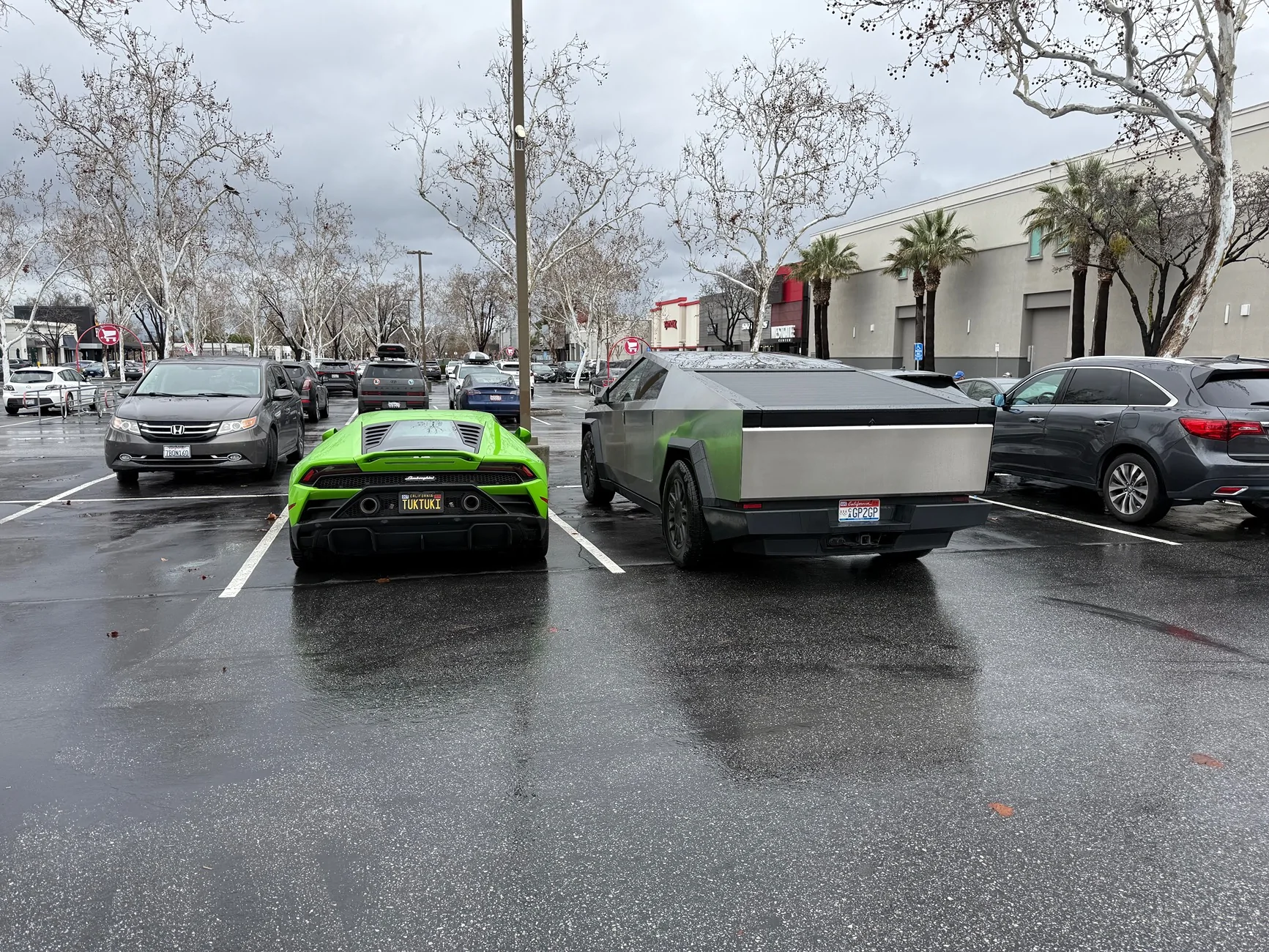 Tesla Cybertruck Daily random Cybertruck photos thread - Post Yours! 📸 🤳 IMG_9844