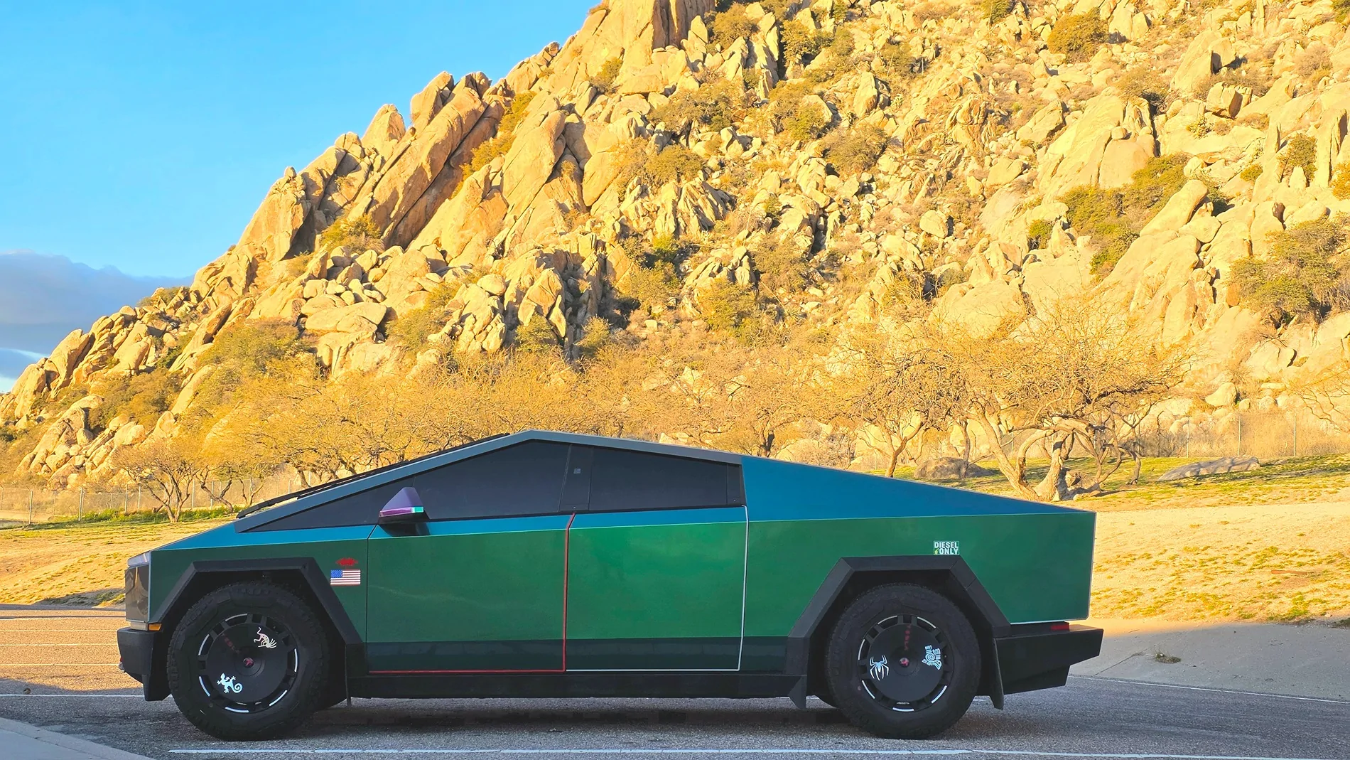 Tesla Cybertruck Daily random Cybertruck photos thread - Post Yours! 📸 🤳 20260220_072535