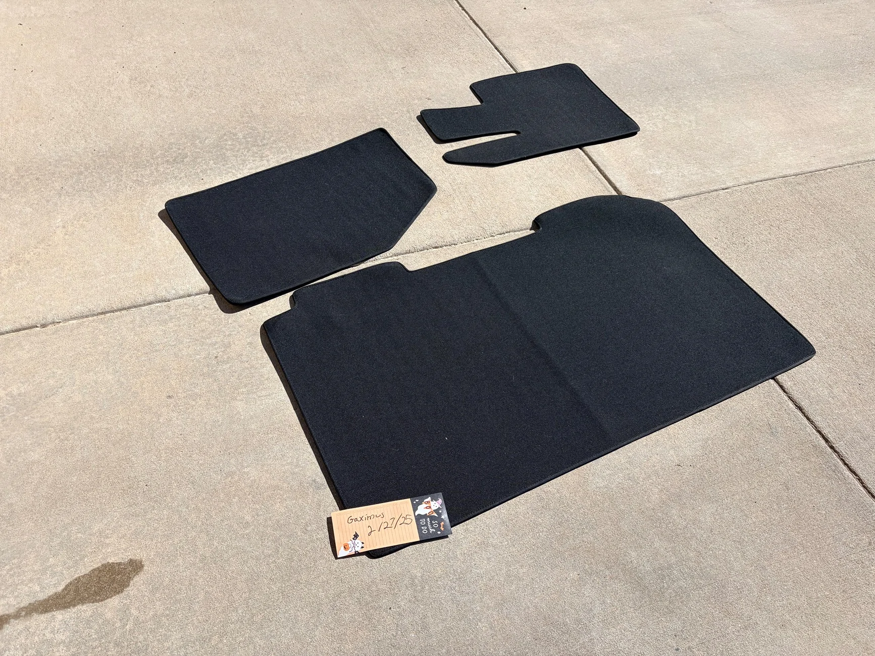 Tesla Cybertruck Tesla Floor Mats IMG_0722