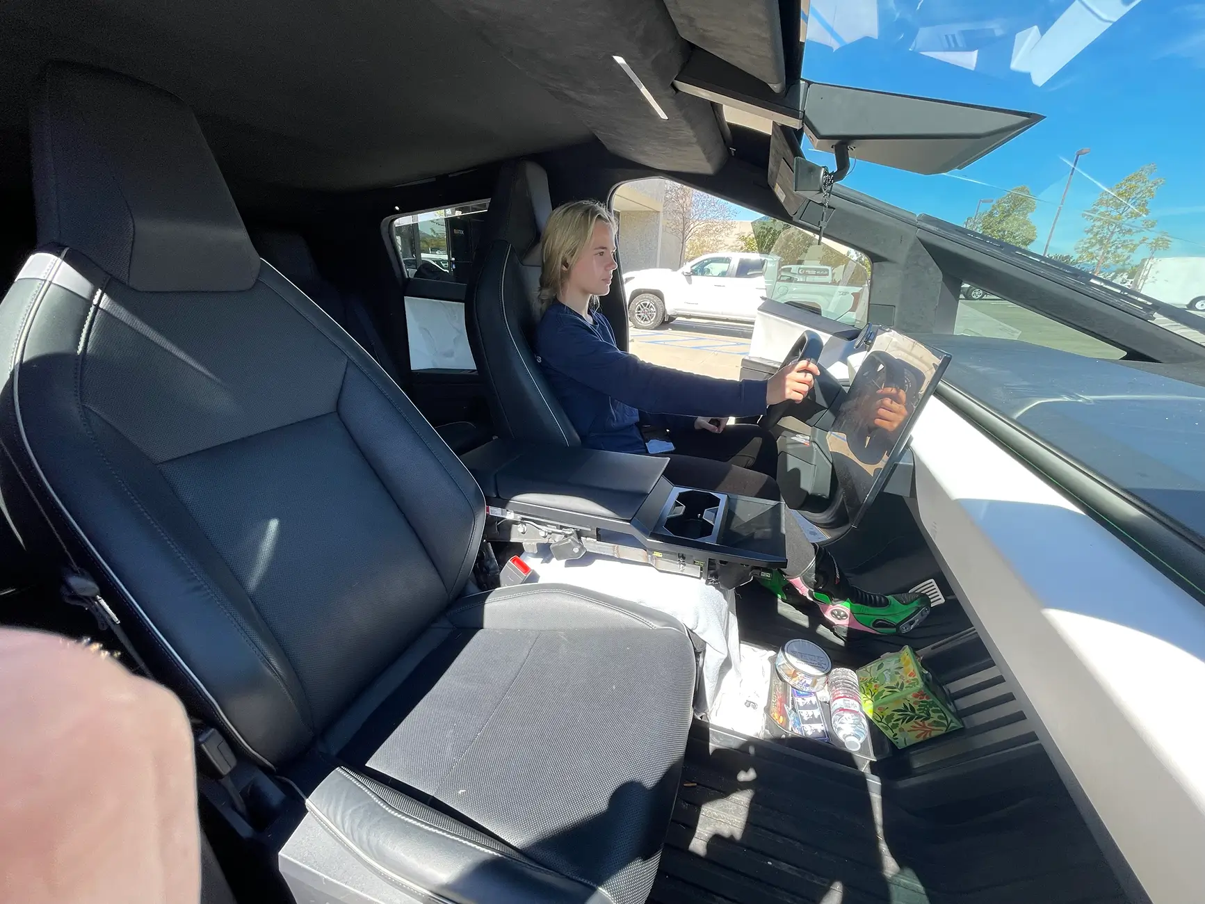 Tesla Cybertruck Daily random Cybertruck photos thread - Post Yours! 📸 🤳 tempImageJJcknz