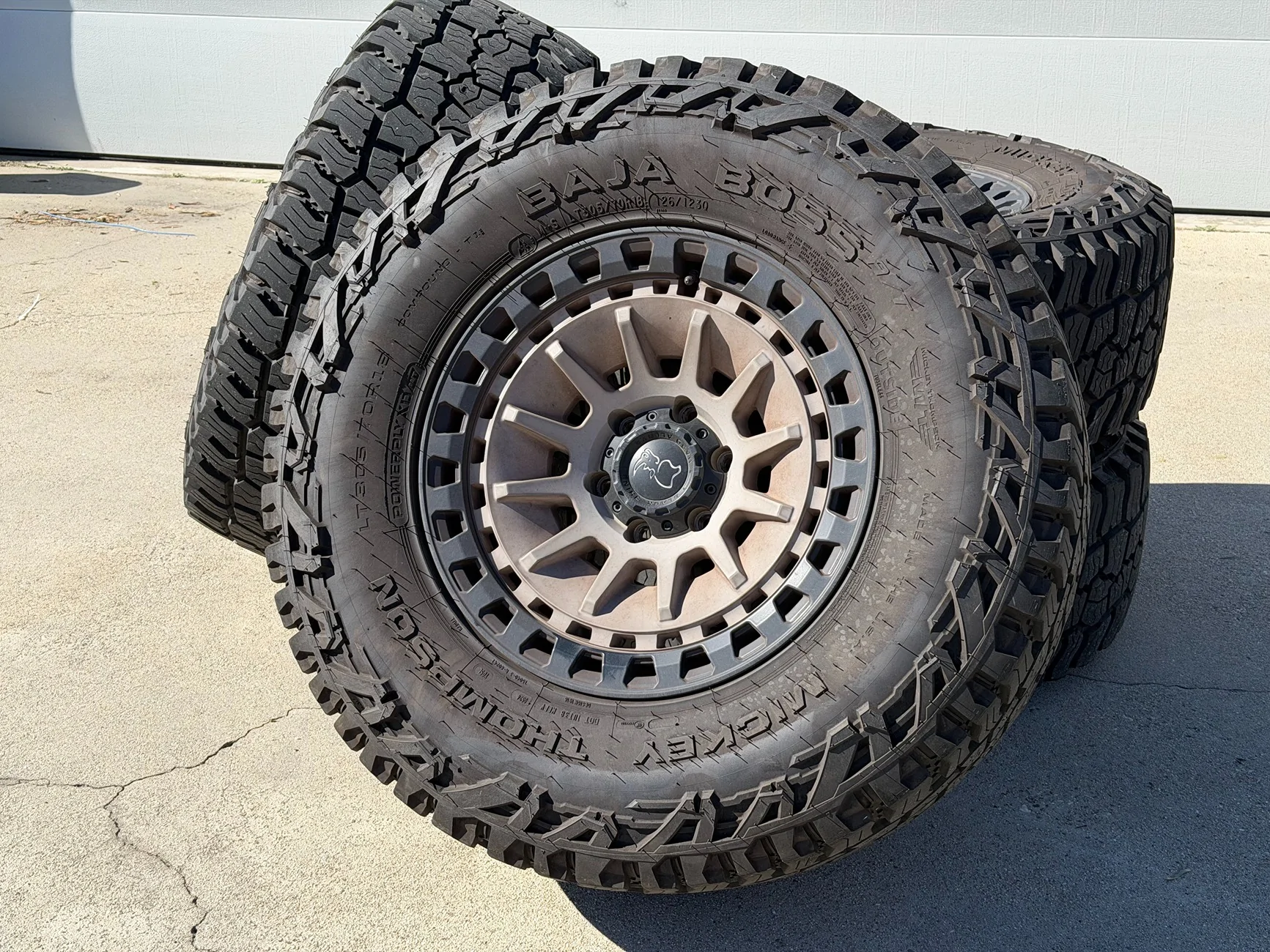 Tesla Cybertruck 18x9 Black Rhino Barrage + 305/70/18 Mickey Thompson Baja Boss M/T – 16k miles – Great Look, Minor Rub at Full Lock IMG_5856