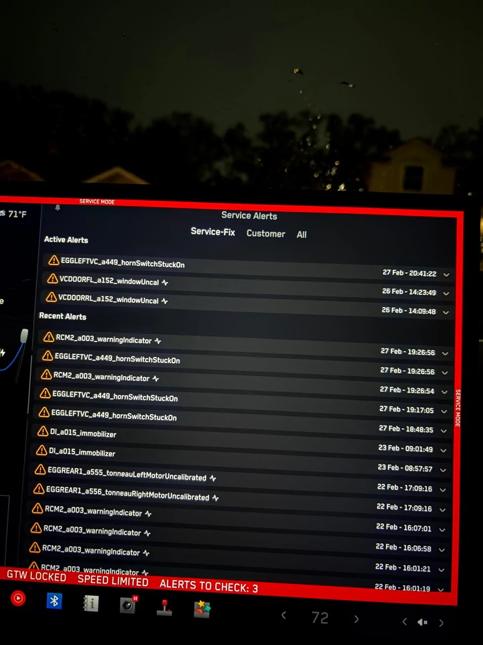 Tesla Cybertruck Horns going off unprovoked IMG\_4105