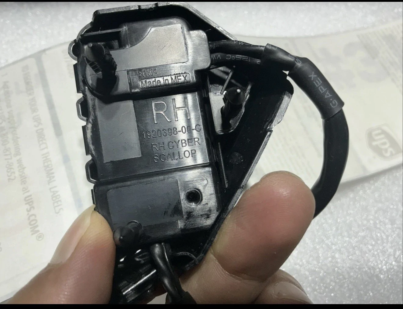 Tesla Cybertruck Active Road Noise Reduction (Active Noise Cancellation (ANC)) Now Available on Cybertruck! Cybertruck's noise-cancelling microphones (%22Cyber Scallops%22) located in the seat headrest 1