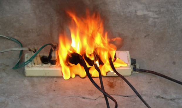 Tesla Cybertruck The little charger that could... outlet-on-fire
