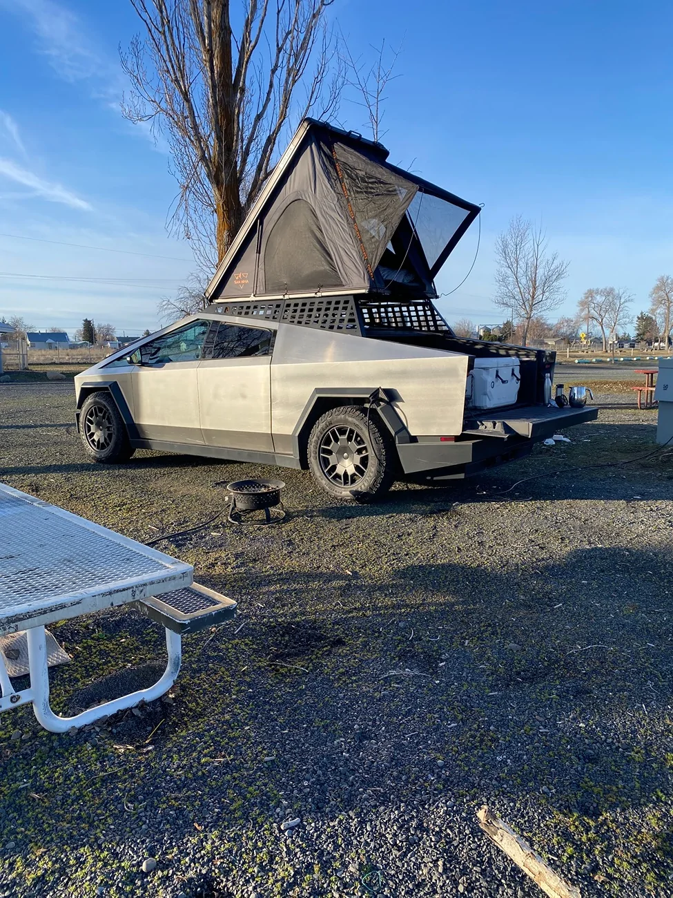 Tesla Cybertruck Daily random Cybertruck photos thread - Post Yours! 📸 🤳 IMG_7064