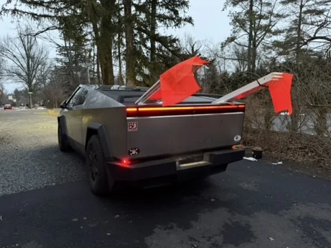 Tesla Cybertruck The best five-passenger SUV on the market is... 39C4151C-FE2F-4CF5-BBDD-41E61B679449_4_5005_c