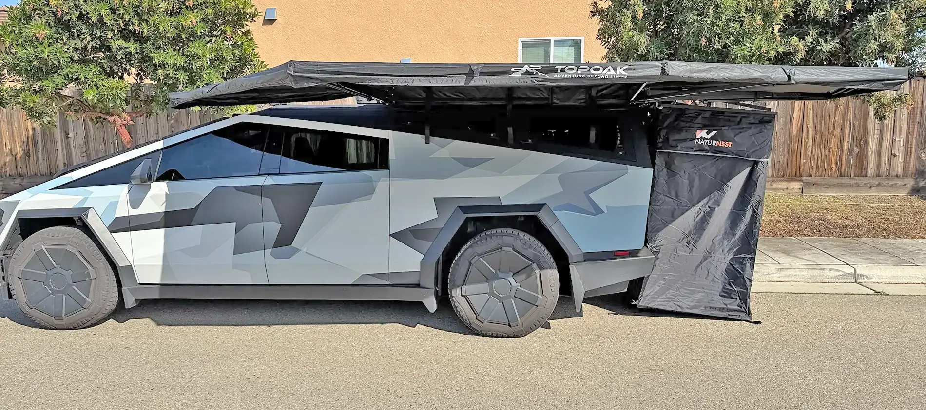Tesla Cybertruck Urander Rack + Water + Shower + Starlink HP Gen 1 Solution 115048-1bd454d71f02defdef8baa5547e1f8a0