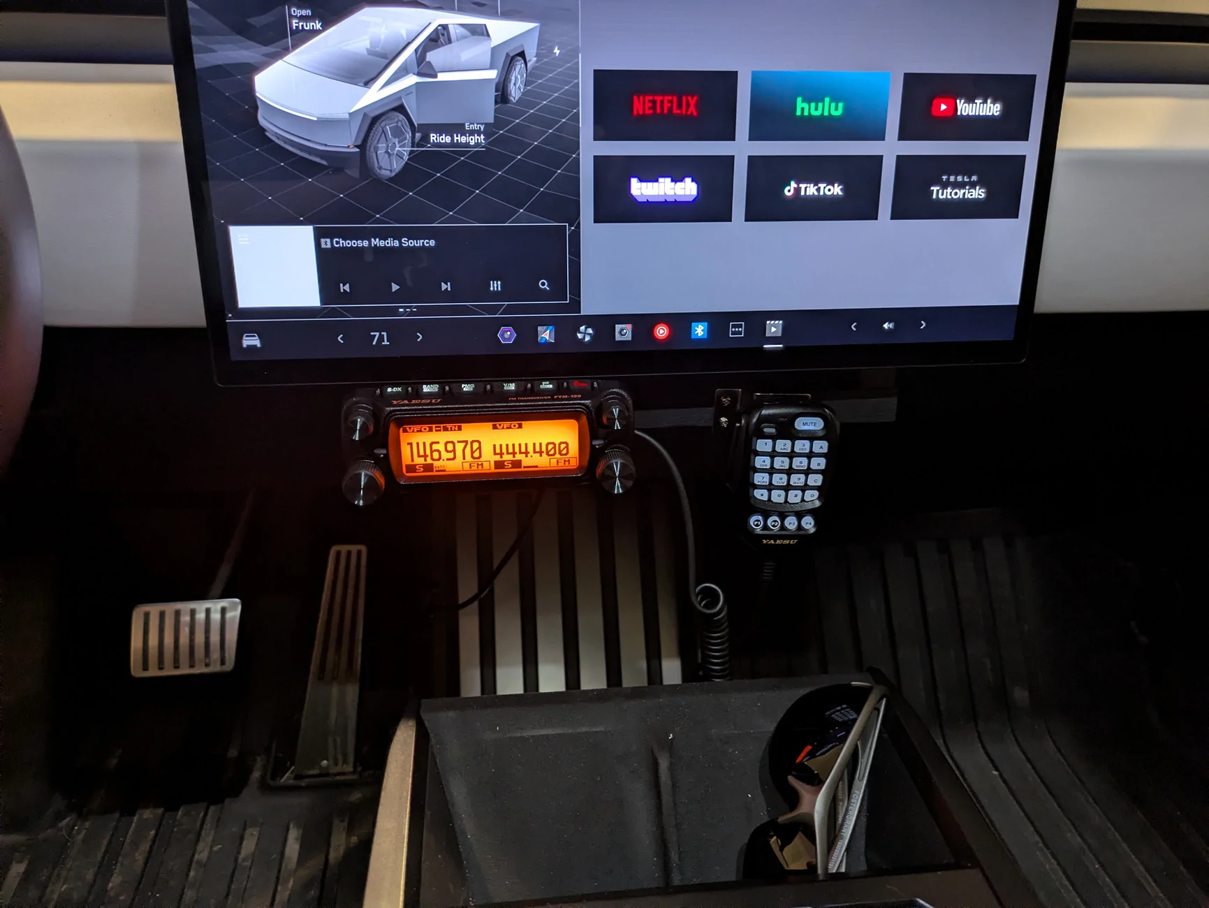 Tesla Cybertruck Ham Radio Installed! PXL_20260310_203221050