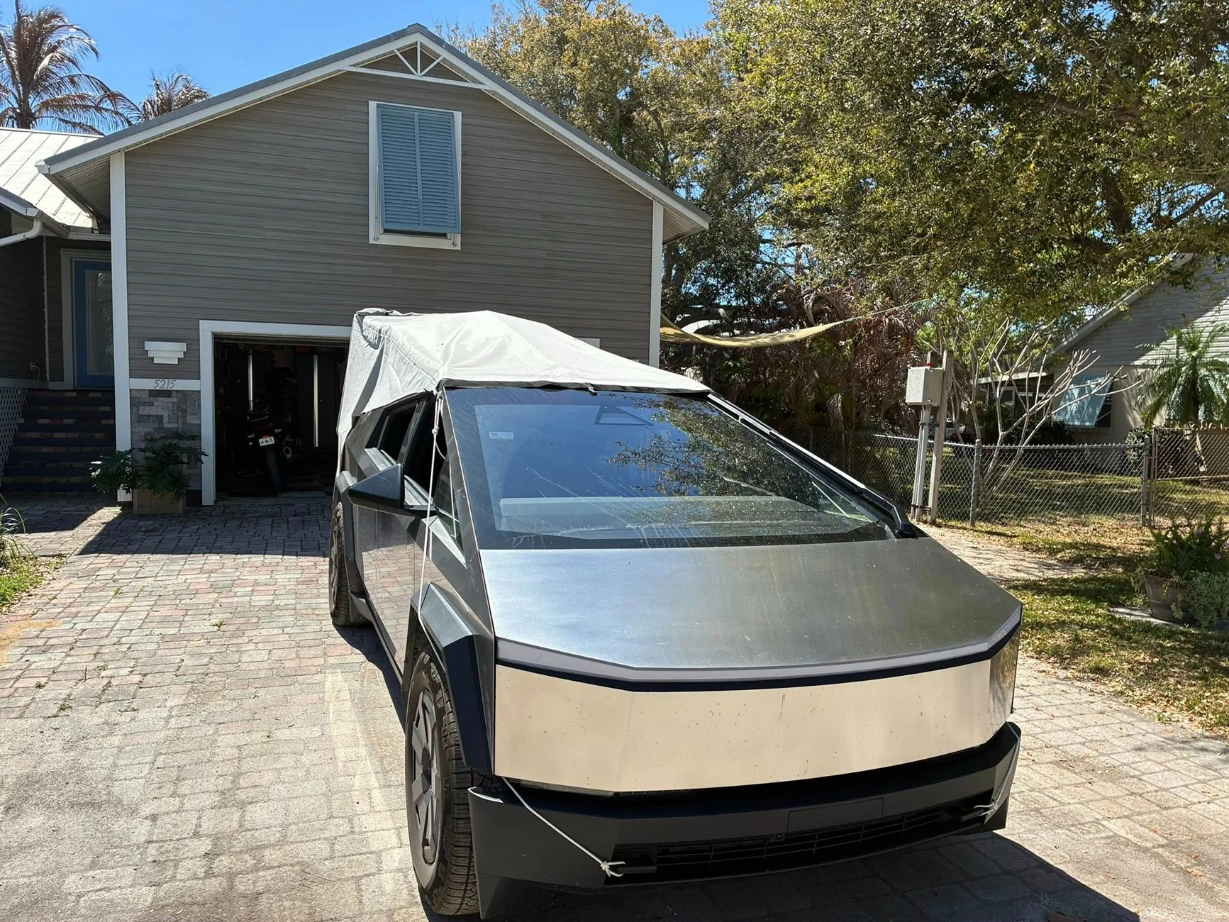 Tesla Cybertruck What does your camping setup look like? 649837280_4311709935814482_5827031788794606425_n