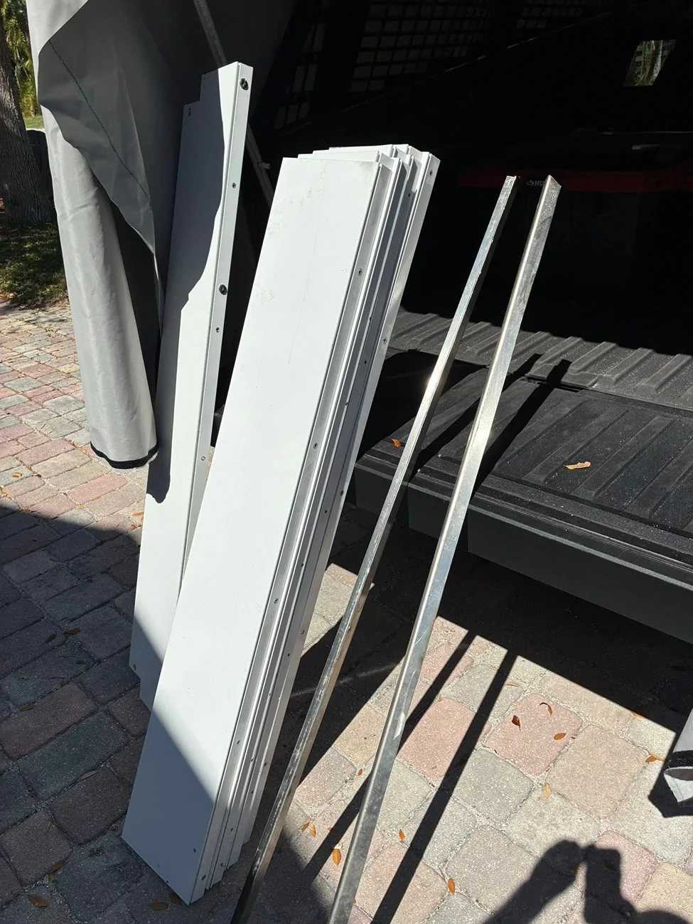 Tesla Cybertruck What does your camping setup look like? 649284576_4311710039147805_1026692091066058168_n