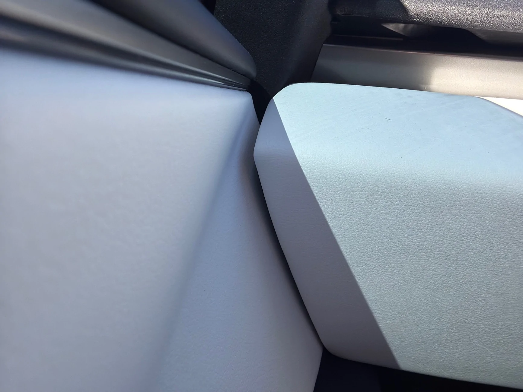 Tesla Cybertruck Door interior crease? imag