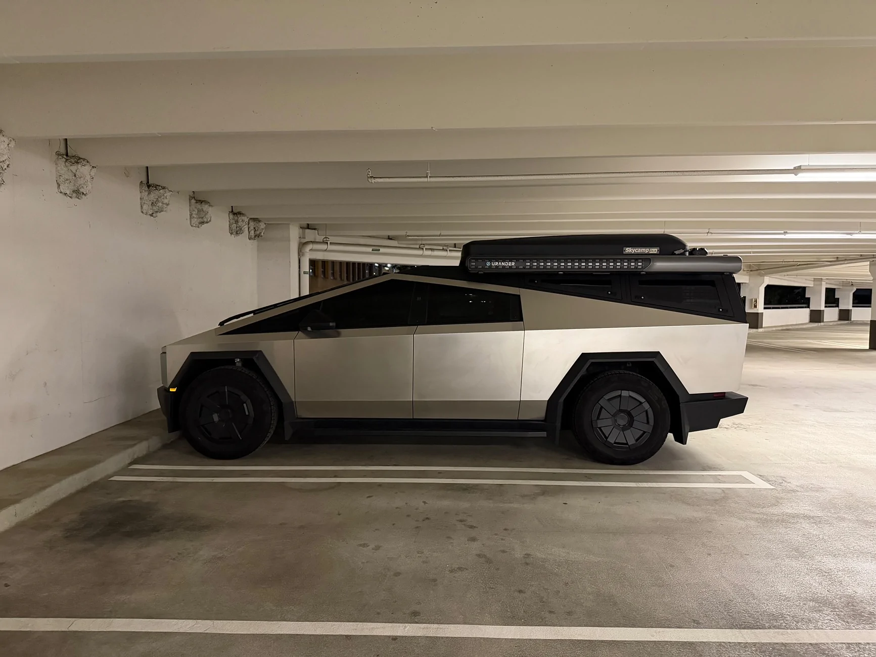 Tesla Cybertruck Urander Rack Mega Thread – Post Your Setup! IMG_1128