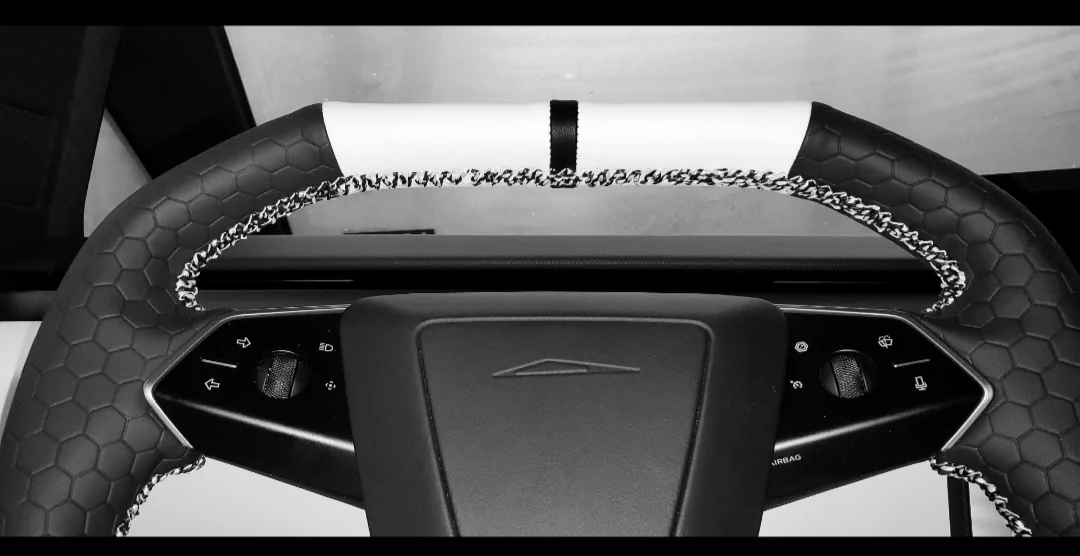 Tesla Cybertruck White/Black Steering Squircle Cover Screenshot_20260314-061818_Gallery