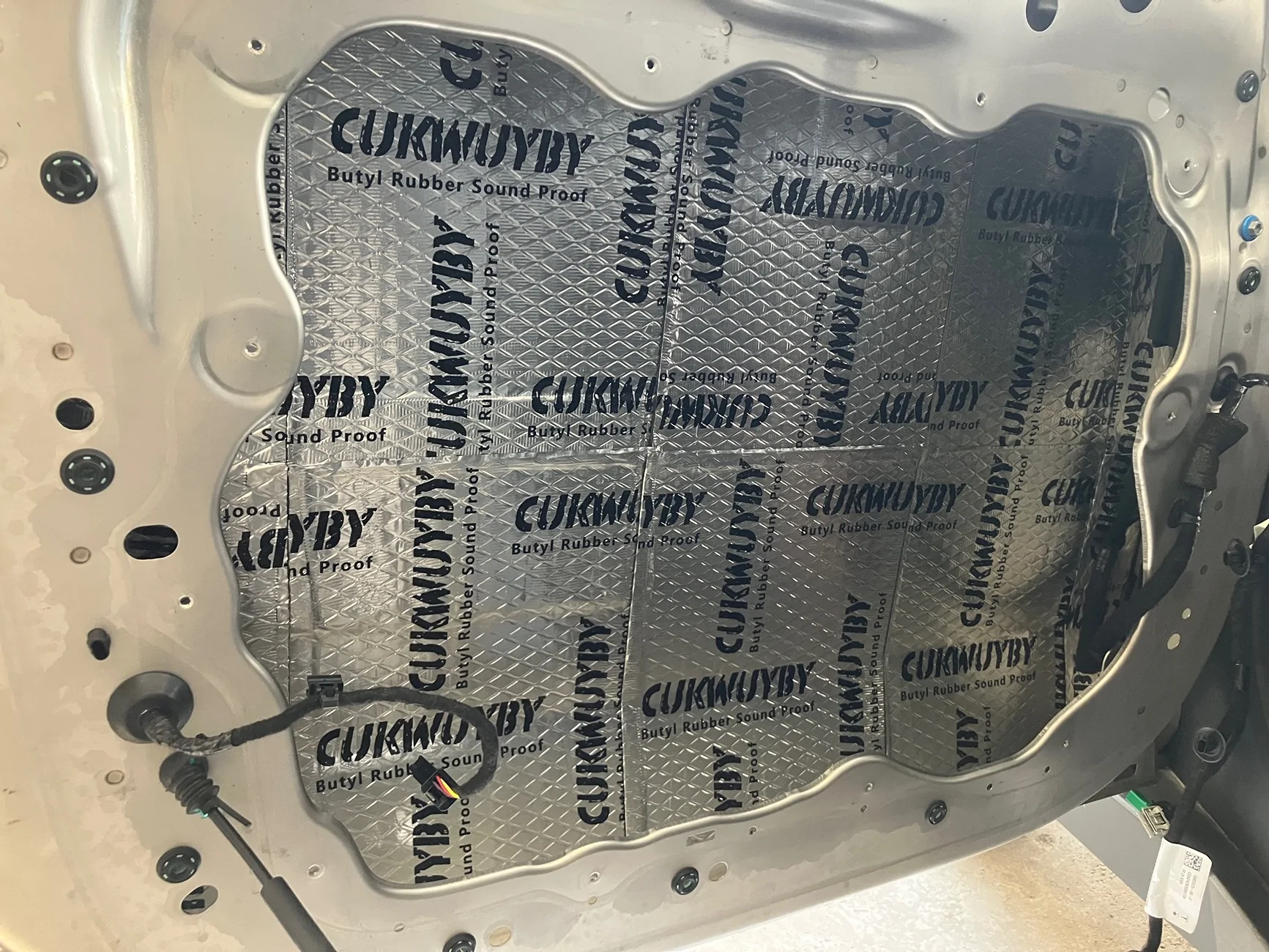 Tesla Cybertruck Sound Deadening - Part 1 IMG_6905