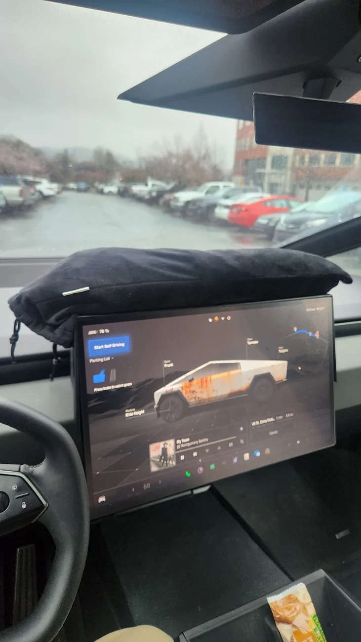Tesla Cybertruck Windshield Sun Shade for Cybertruck? 1000026732