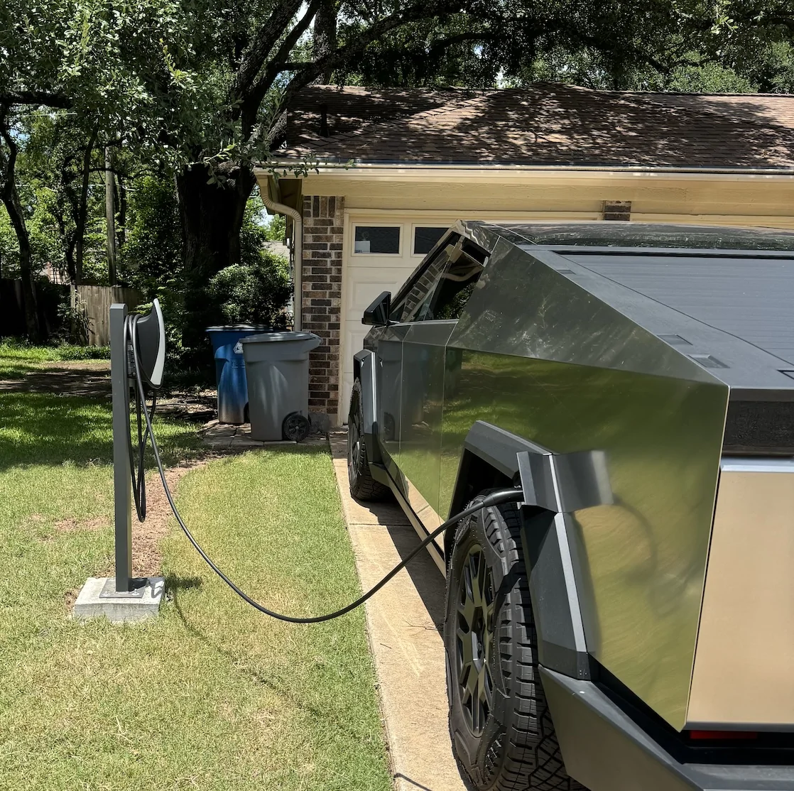 Tesla Cybertruck My home power backup without Powershare solution/ neutral-ground bonding/ transfer switch options/cold temps uwc charge pedestal