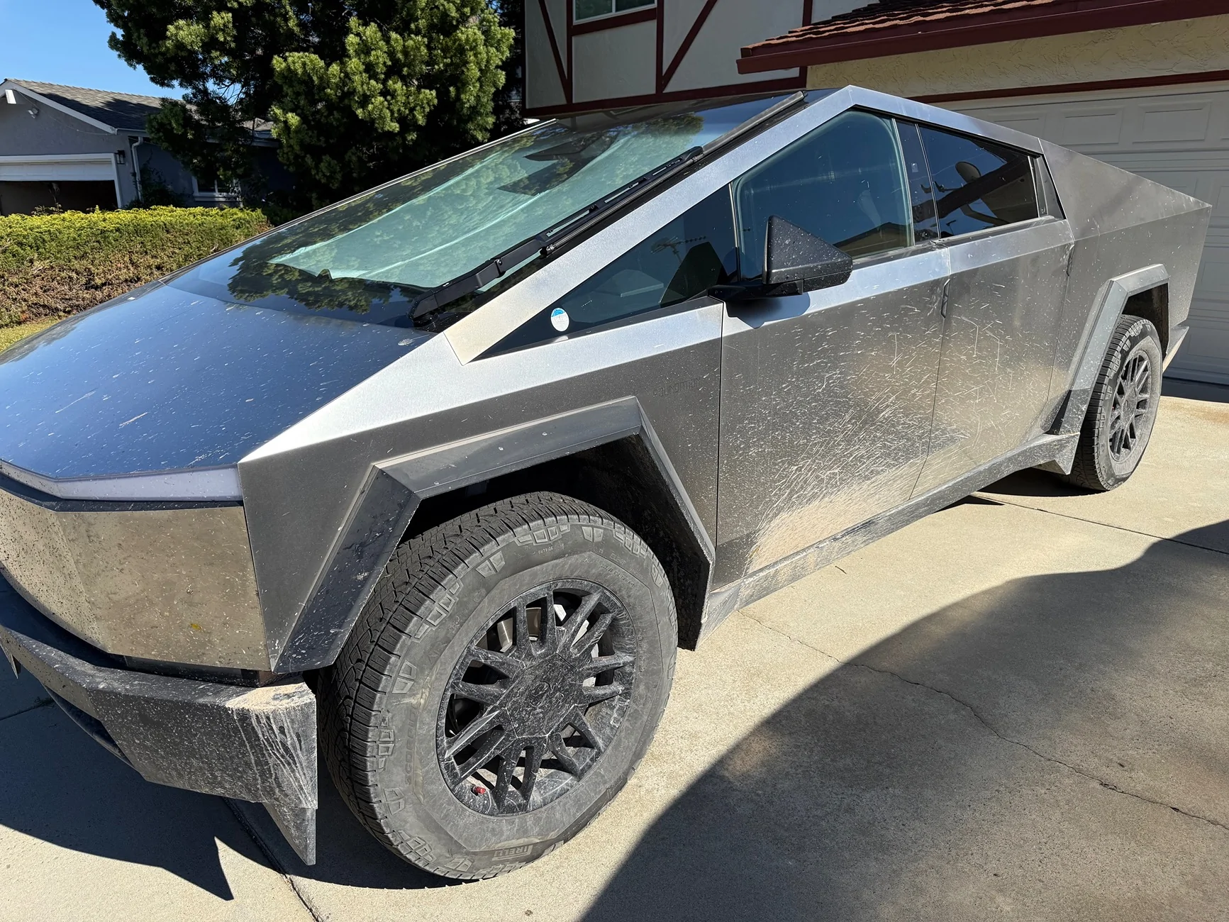 Tesla Cybertruck Daily random Cybertruck photos thread - Post Yours! 📸 🤳 IMG_0324