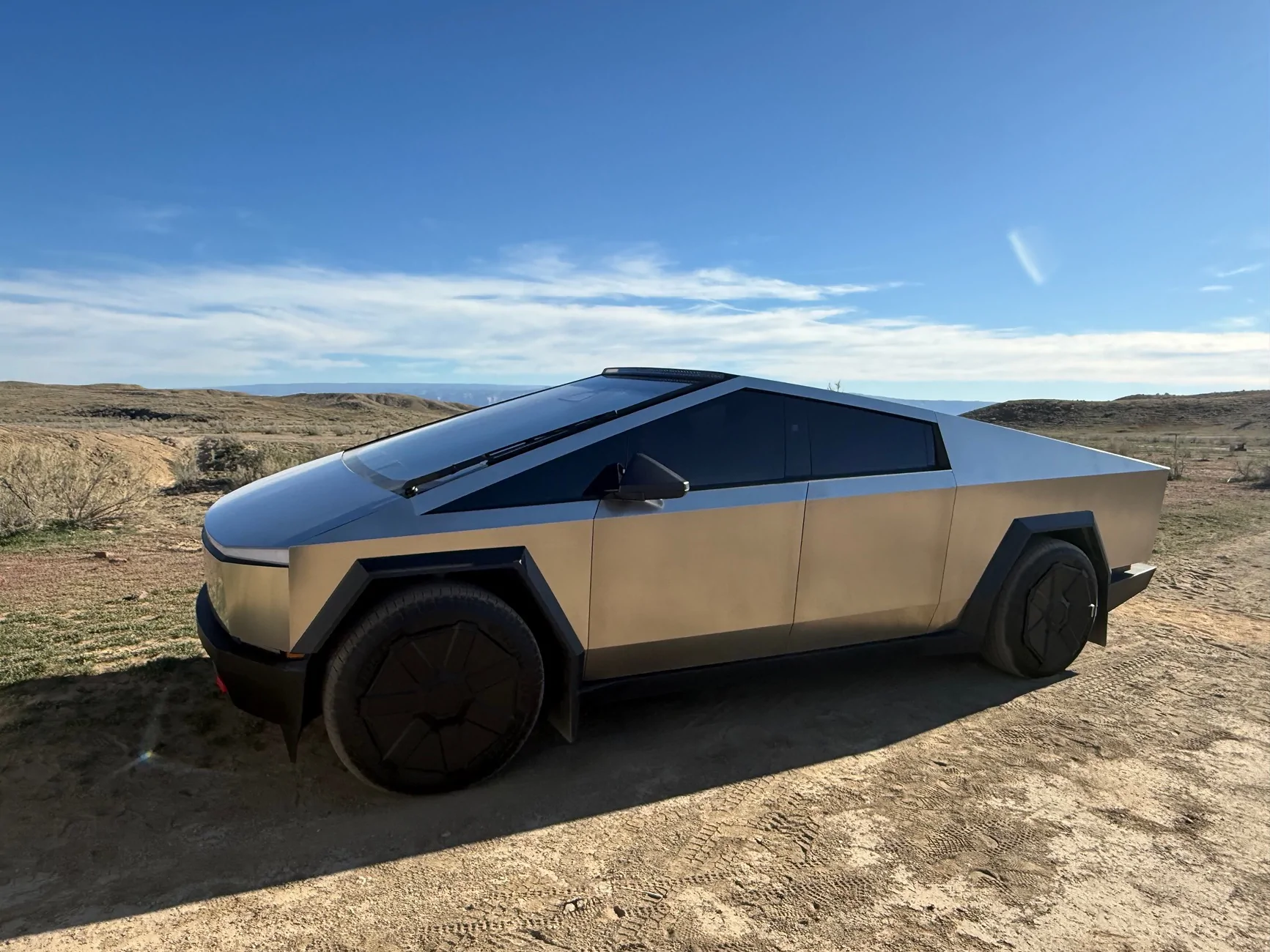 Tesla Cybertruck Daily random Cybertruck photos thread - Post Yours! 📸 🤳 IMG_6218