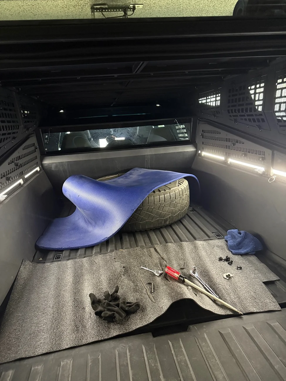 Tesla Cybertruck Urander Bed Cap Ideas & Setups IMG_3356