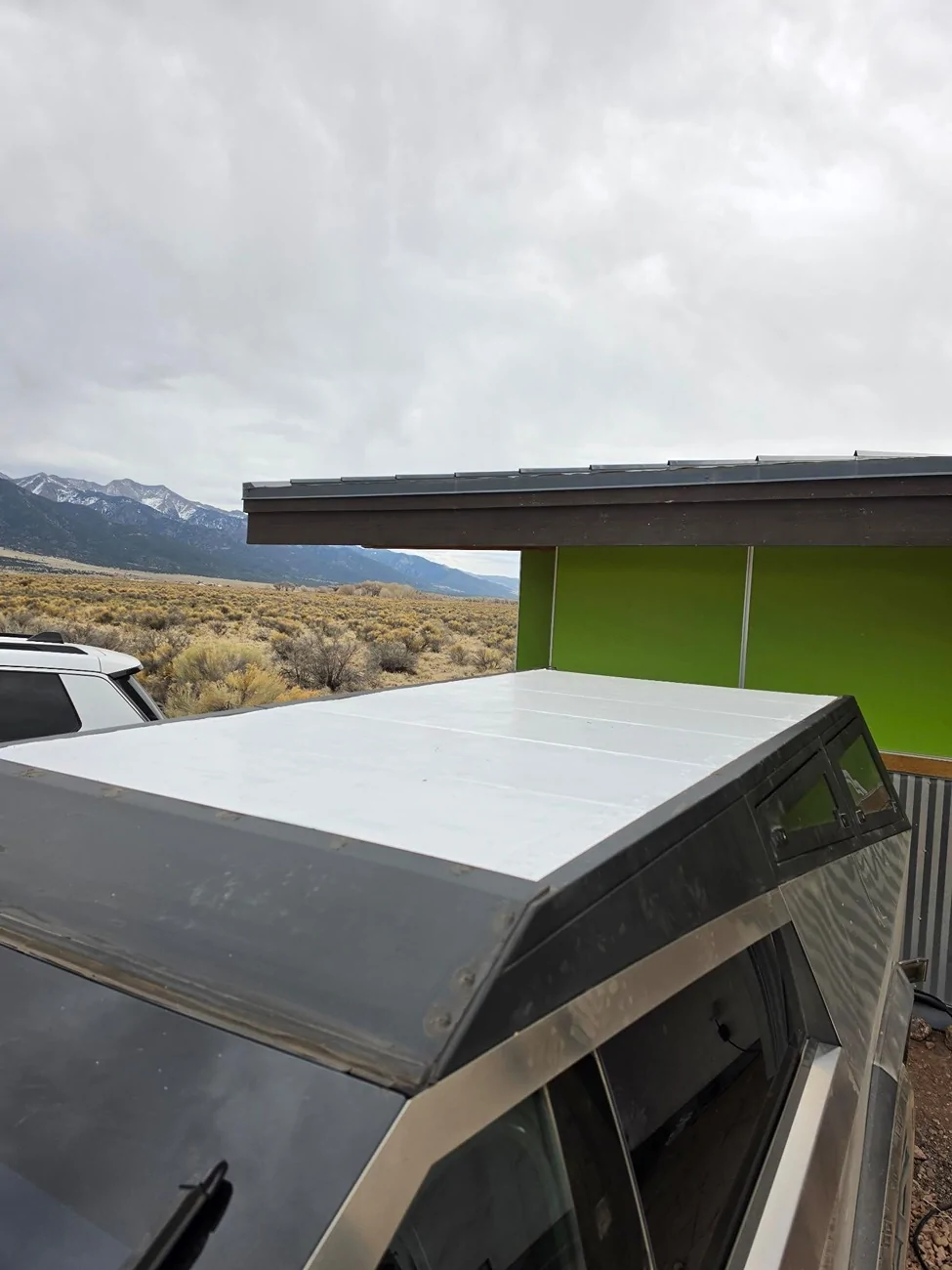 Tesla Cybertruck Urander Enclosed Bed Cap Review. "This Cybertruck Mod Changes Everything!" signal-2026-03-23-174347_002