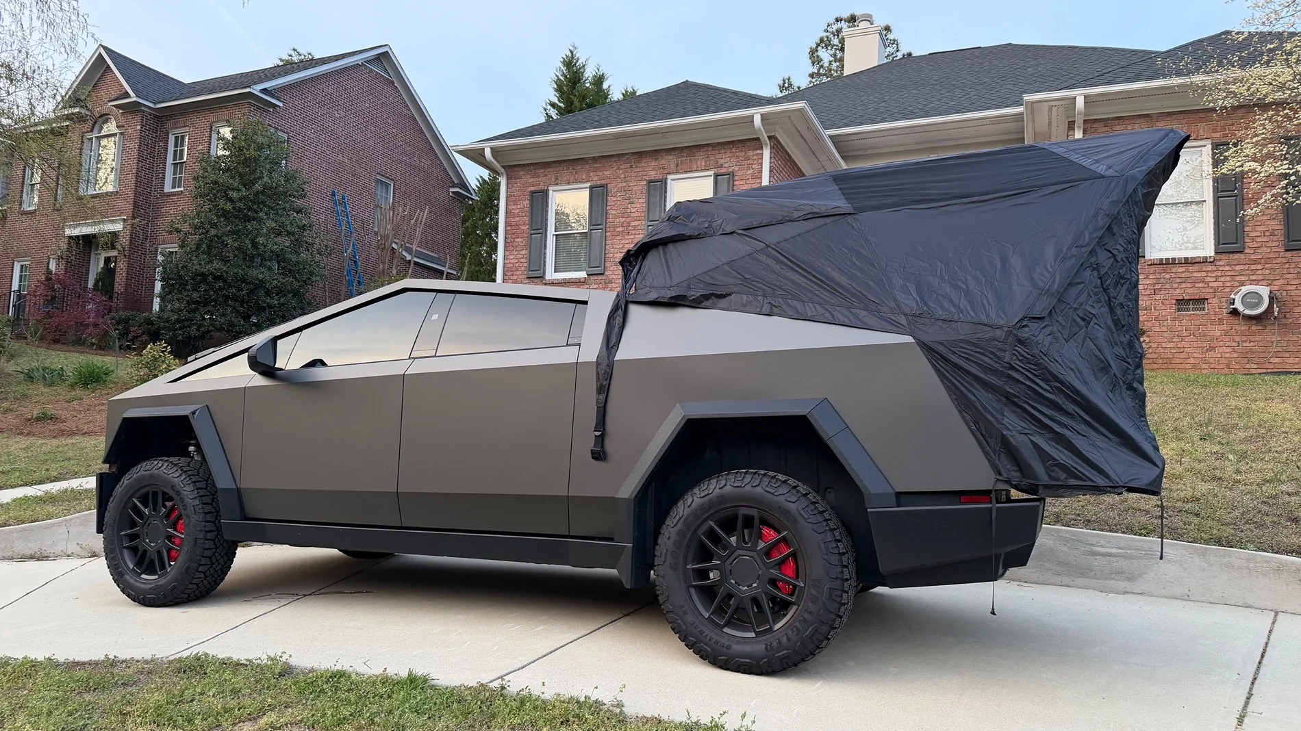 Tesla Cybertruck CyberGearCo Cybertent...aka.."TEMU-TENT" (Final Impressions) IMG_1364