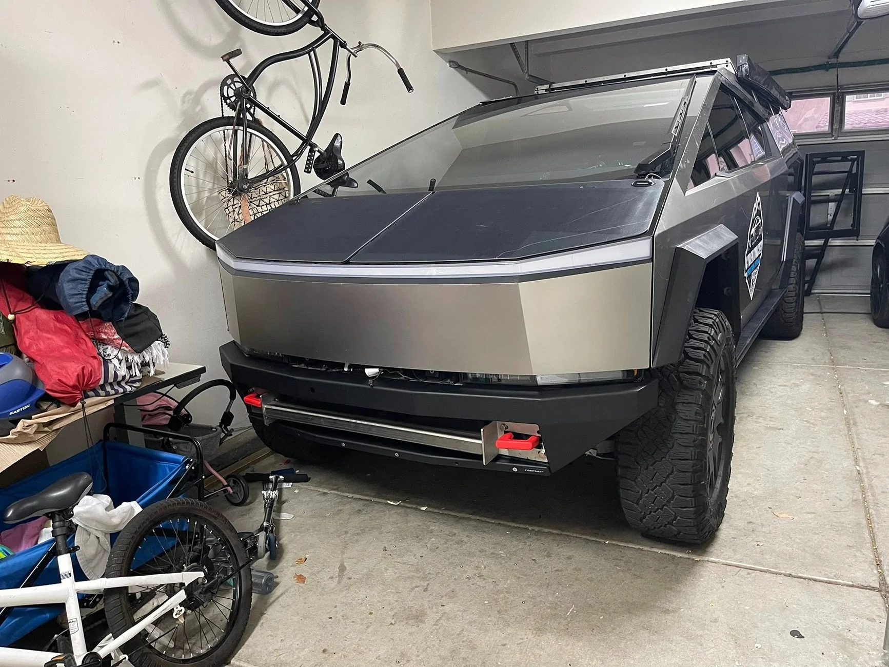 Tesla Cybertruck Daily random Cybertruck photos thread - Post Yours! 📸 🤳 518407668_10233238530337953_5104044838217024241_n