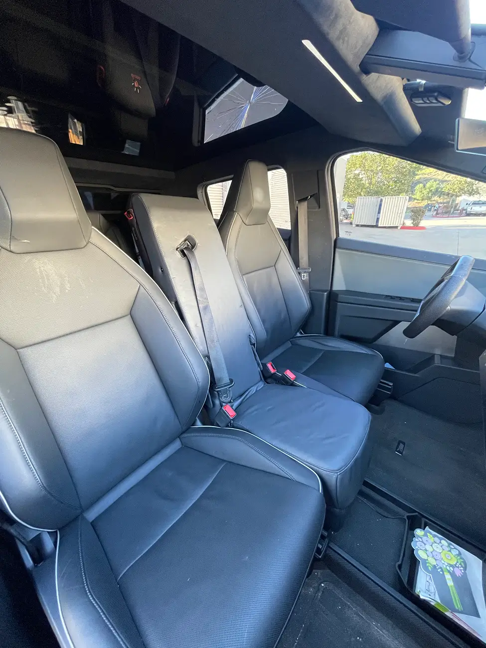 Tesla Cybertruck 6 or 7 Seater Need tempImageqyyfSP
