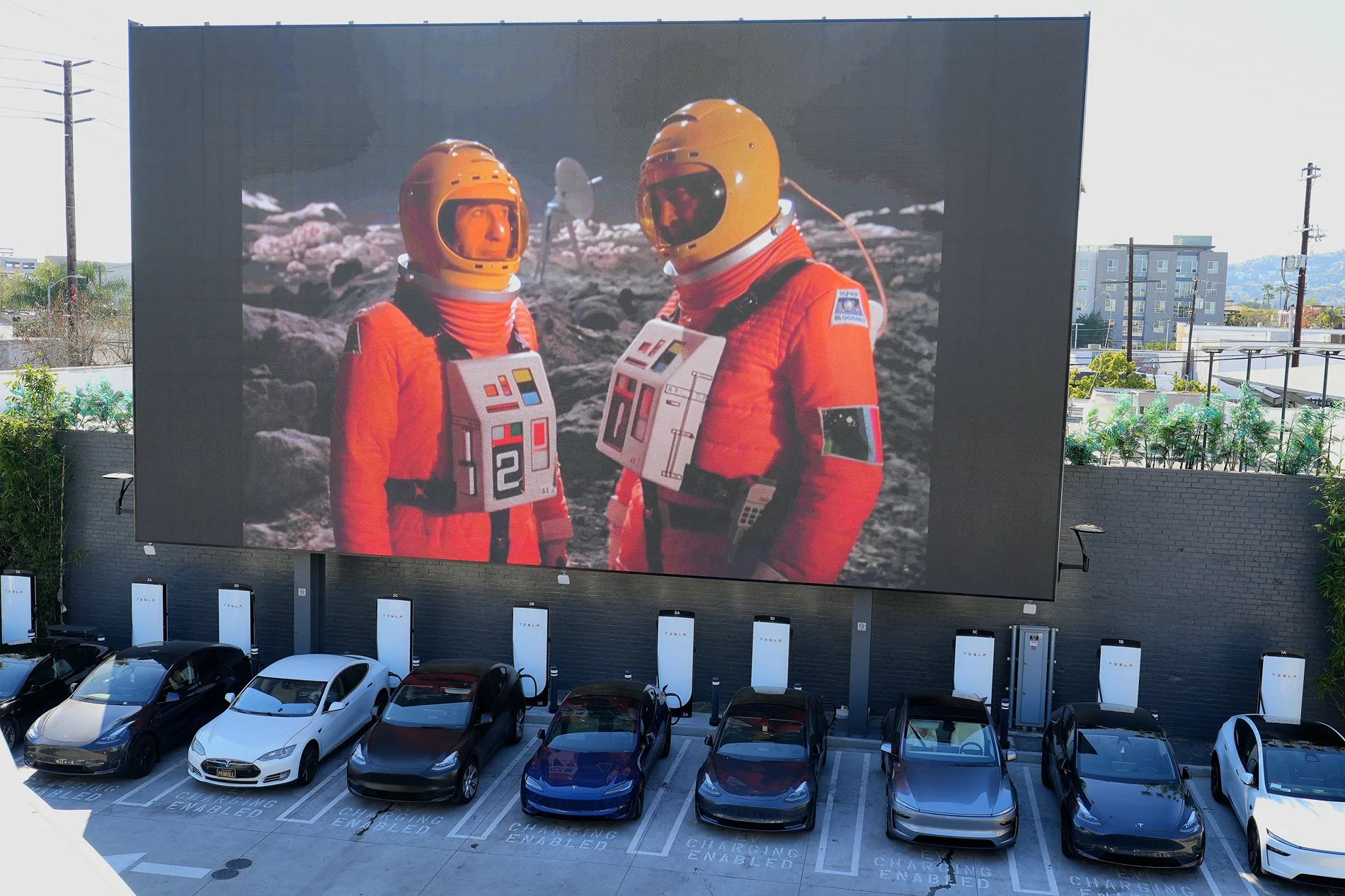 Tesla Cybertruck Daily random Cybertruck photos thread - Post Yours! 📸 🤳 DSC00242