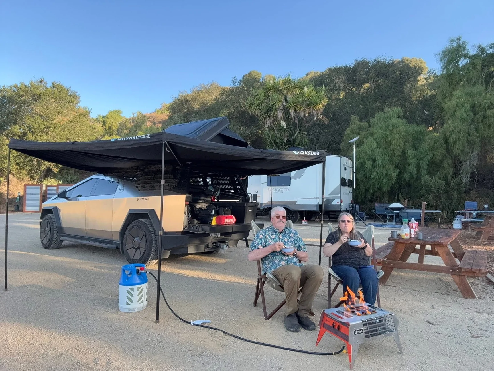 Tesla Cybertruck 8.2ft 270-Degree Urander Hard Shell Awning | Full Demo & Walkthrough IMG_4759
