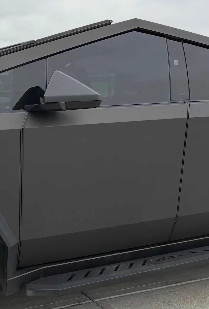 Tesla Cybertruck Wind Noise / Air Leak (Drivers Side Door) IMG_8781