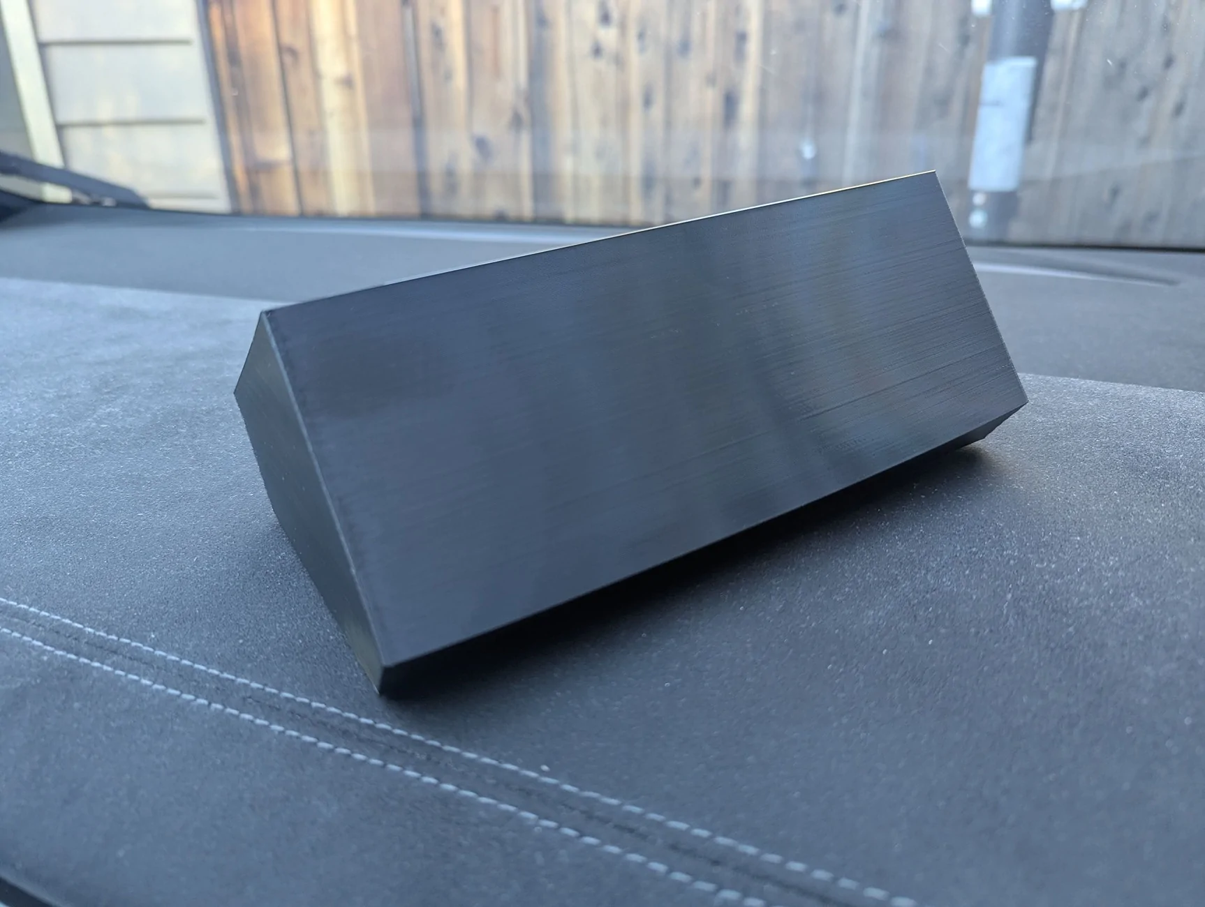 Tesla Cybertruck 3D printable Cybertruck Behind Screen Storage Tray (customizable) PXL_20260403_005458838.MP