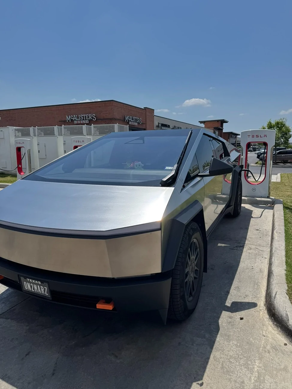 Tesla Cybertruck Daily random Cybertruck photos thread - Post Yours! 📸 🤳 HEcBGIuXMAA8dk5