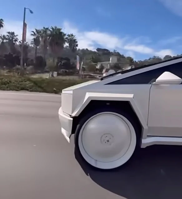 Tesla Cybertruck Daily random Cybertruck photos thread - Post Yours! 📸 🤳 CT UN   d 