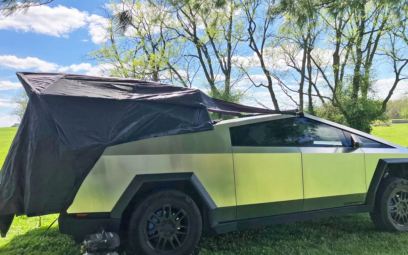 Tesla Cybertruck CyberGearCo CyberTent Install, Initial Test, Review 116893-8ac3e5463e4fbb08e7d3c4fa2d1f2ca5