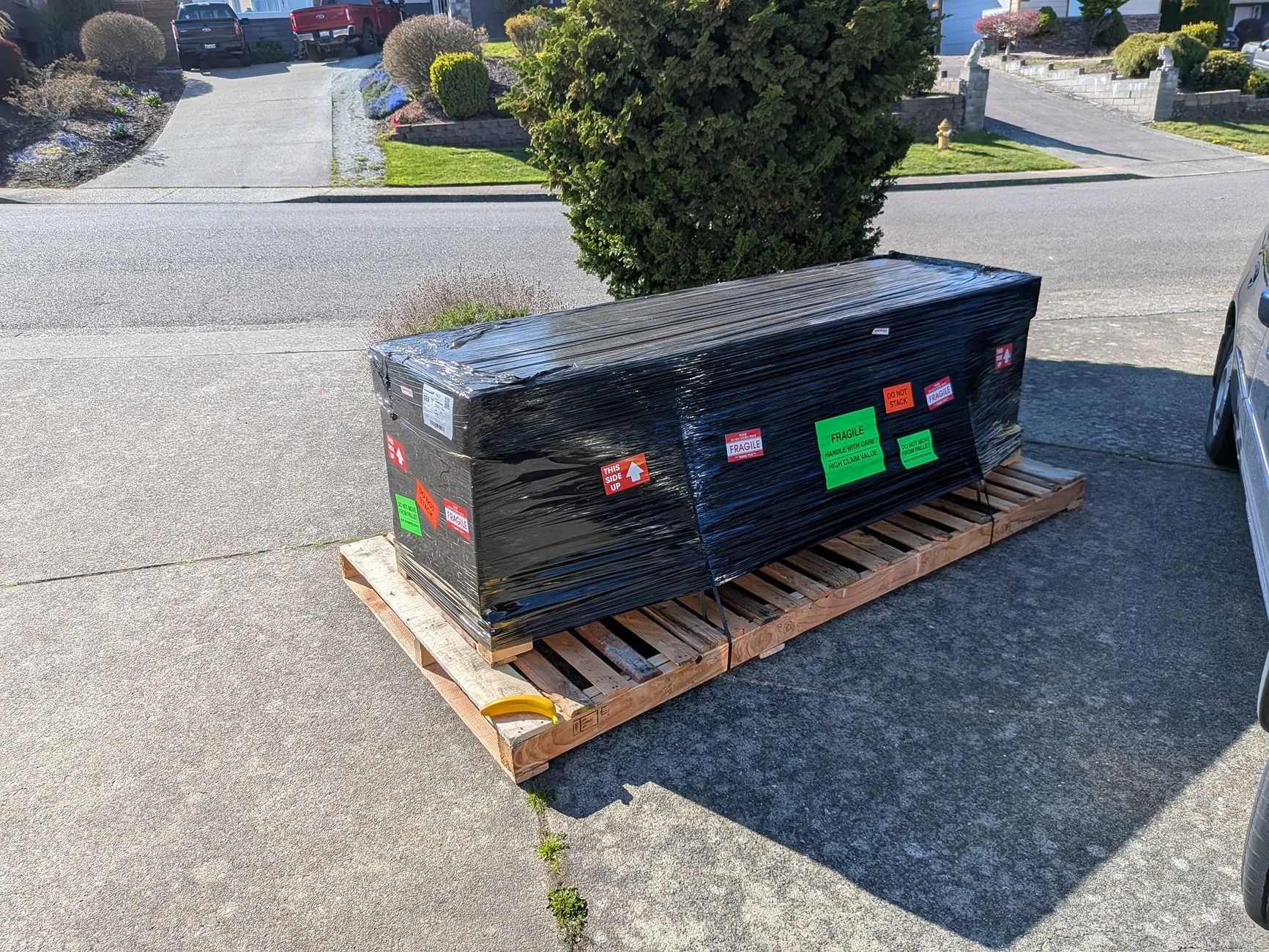 Tesla Cybertruck Unplugged Performance: Discreet Packaging Option? PXL_20260409_230823030