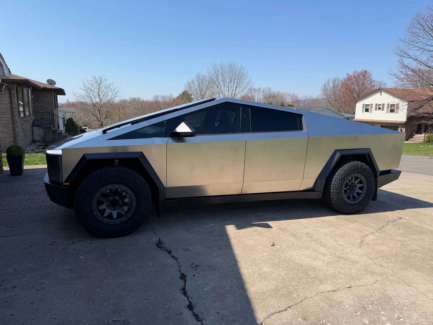Tesla Cybertruck Mickey Thompson Baja Boss Tires (305/70r18) + 18" Method 705 Wheels (18x9) on Cybertruck IMG_1032