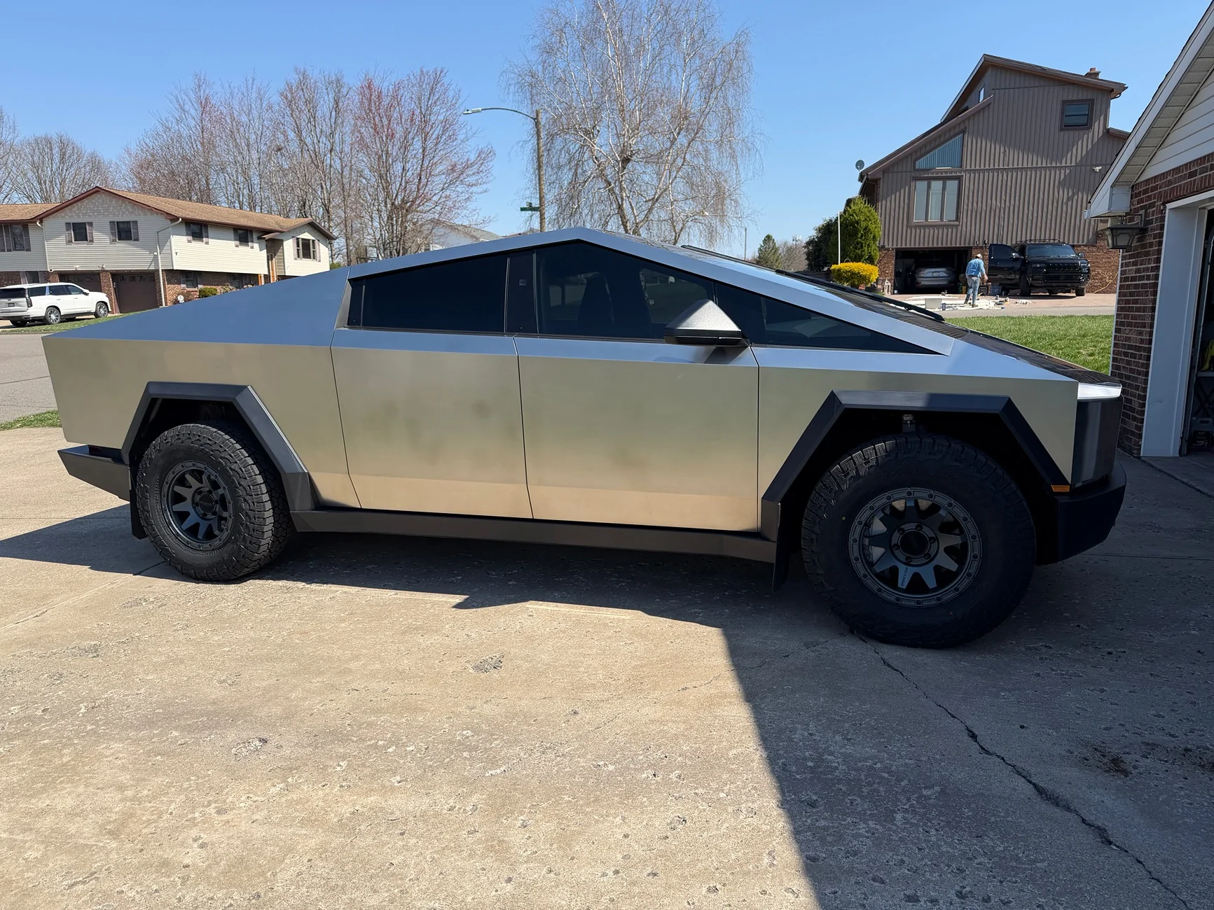 Tesla Cybertruck Mickey Thompson Baja Boss Tires (305/70r18) + 18" Method 705 Wheels (18x9) on Cybertruck IMG_1035