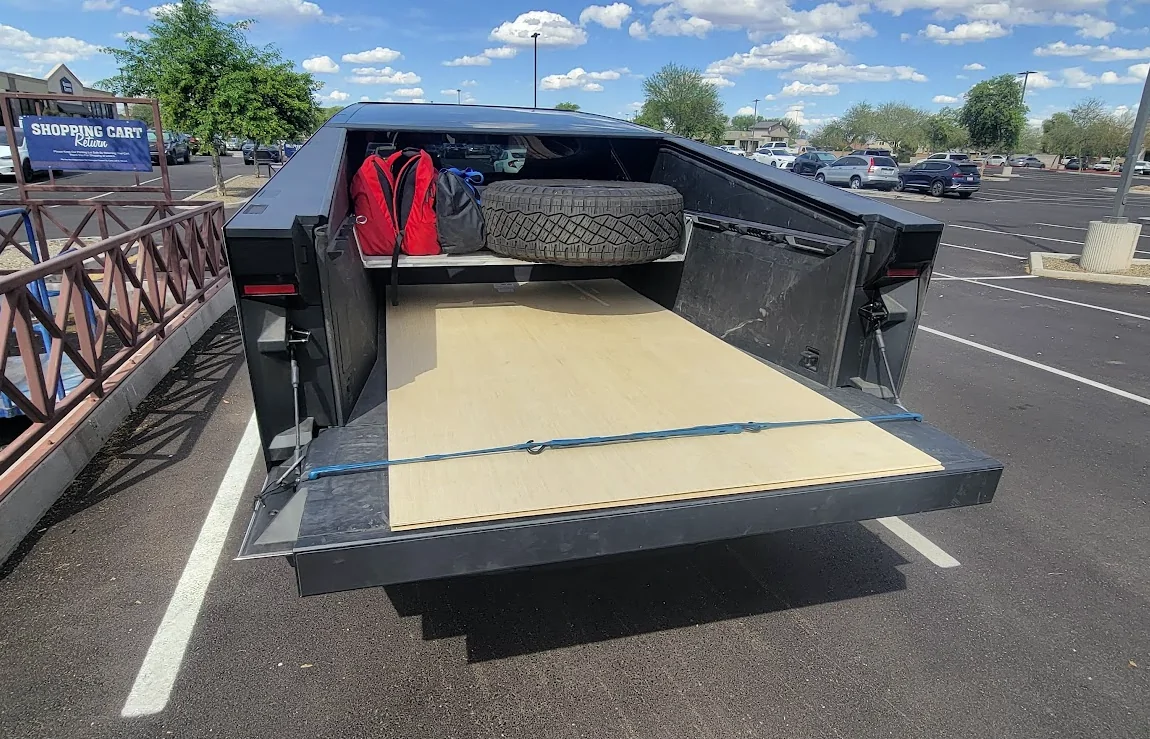 Tesla Cybertruck Custom Spare Tire Rack 1775946767547-jx