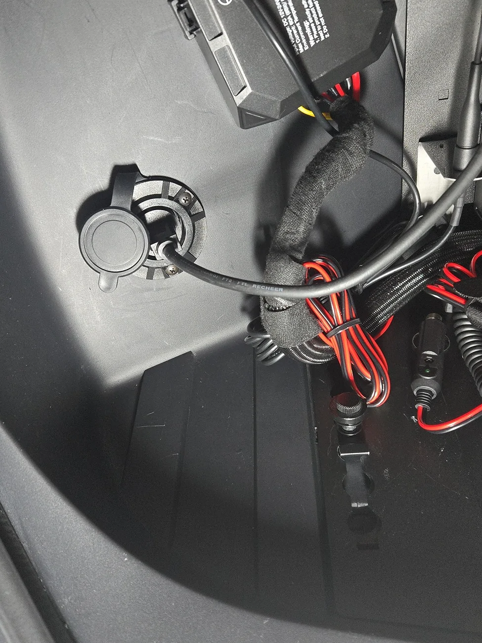 Tesla Cybertruck Buggy whips installed with custom brackets for OCD management. be390142-74f4-48c3-864c-4a956a900767
