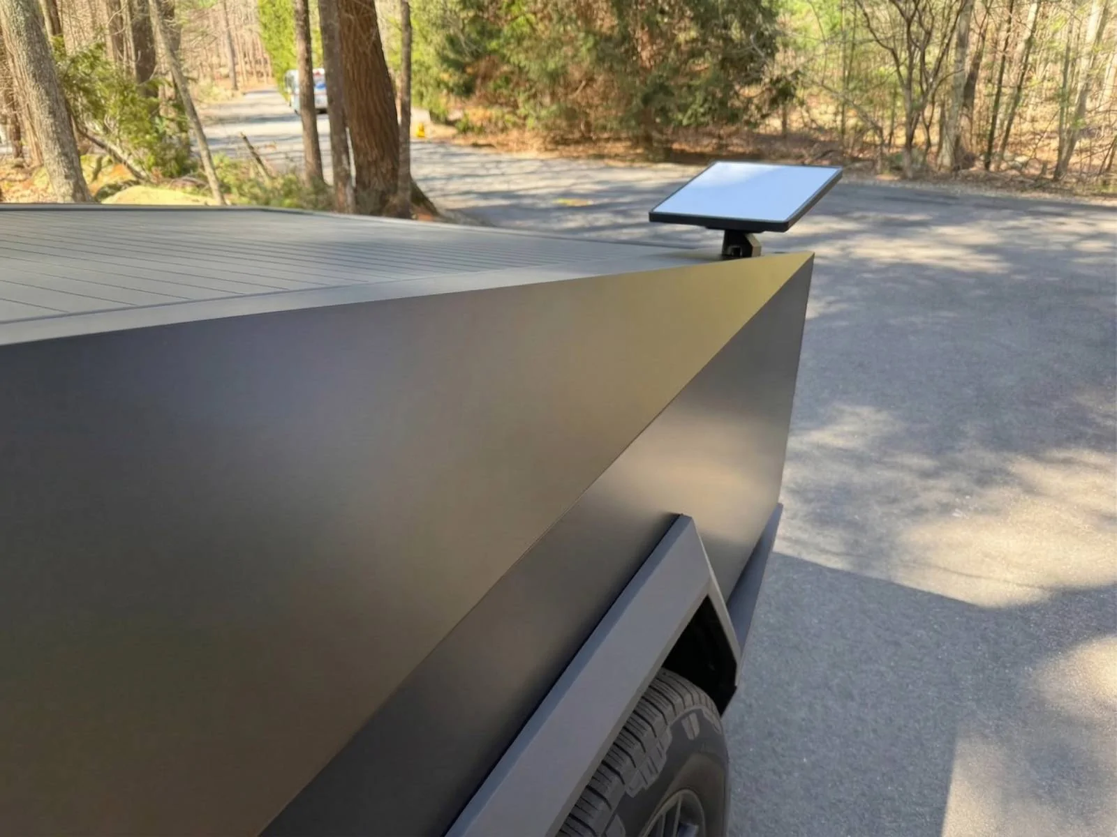 Tesla Cybertruck Starlink dashboard mount 7346-cleaner