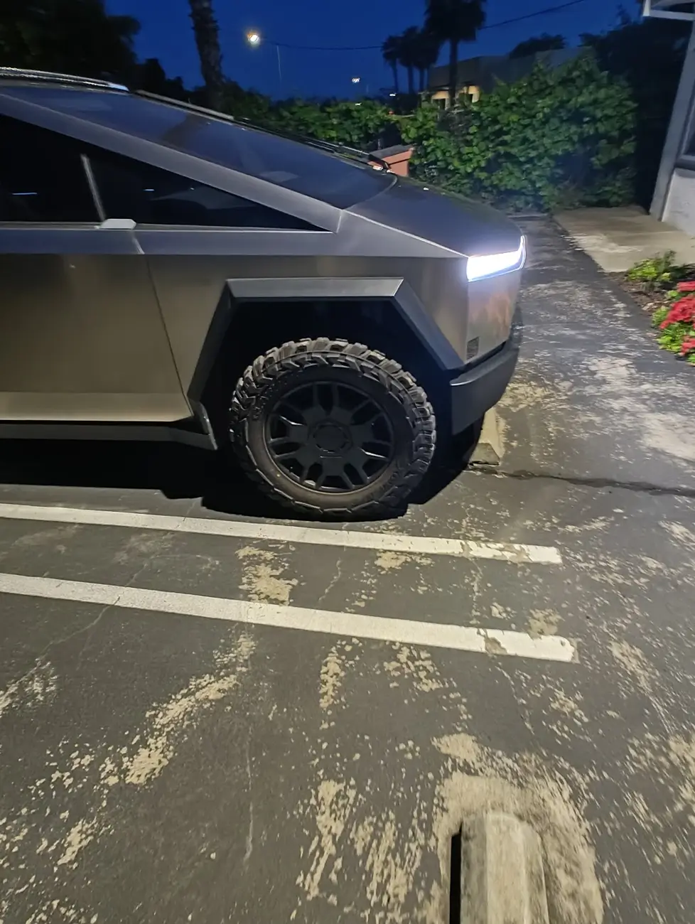 Tesla Cybertruck Cyberbeast on Gladiator X Comp M/T Tires + Diffuser Erase 1776372630033-fx
