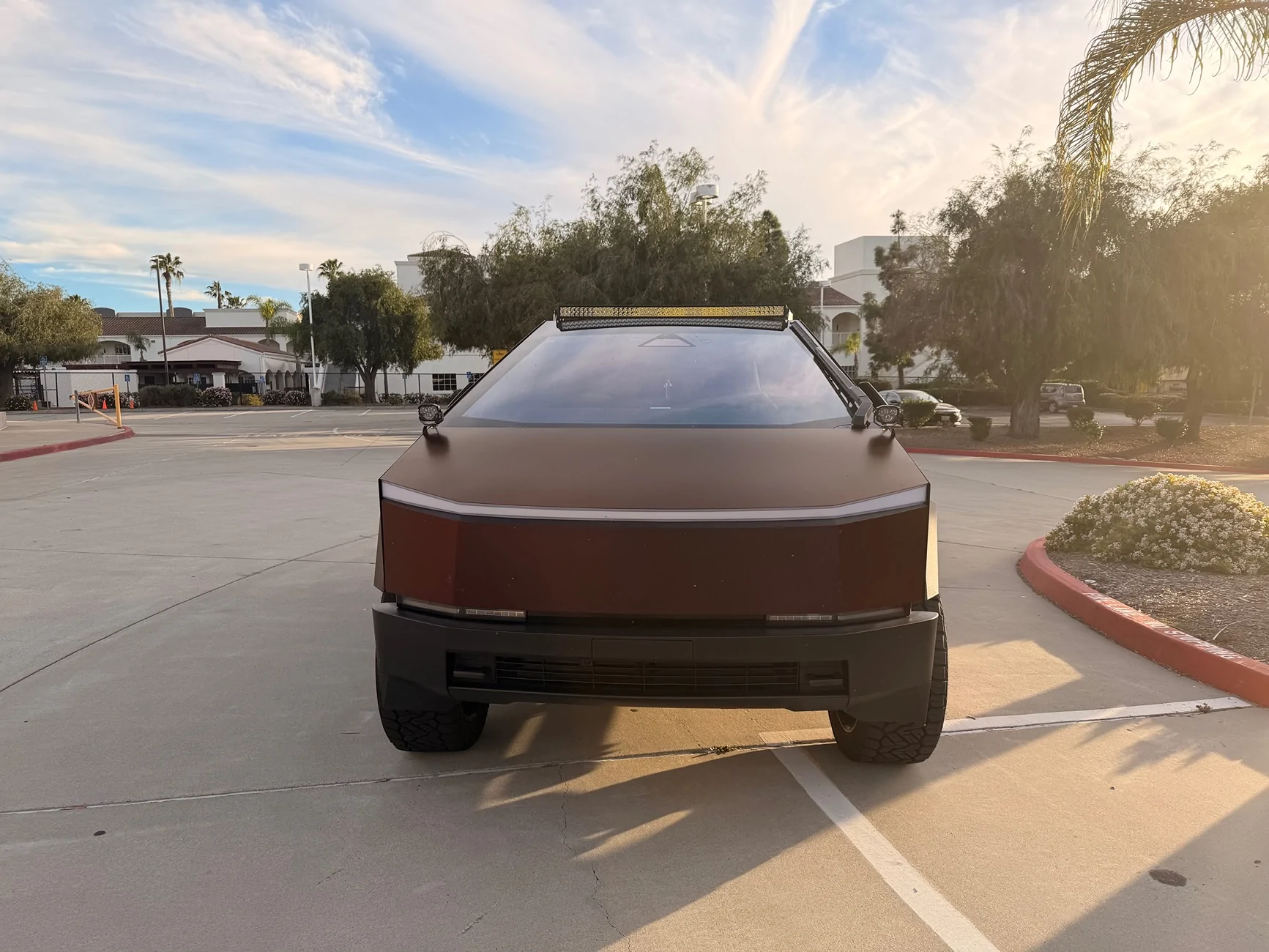 Tesla Cybertruck 22 inch wheels - do you recommend tham? IMG_0509