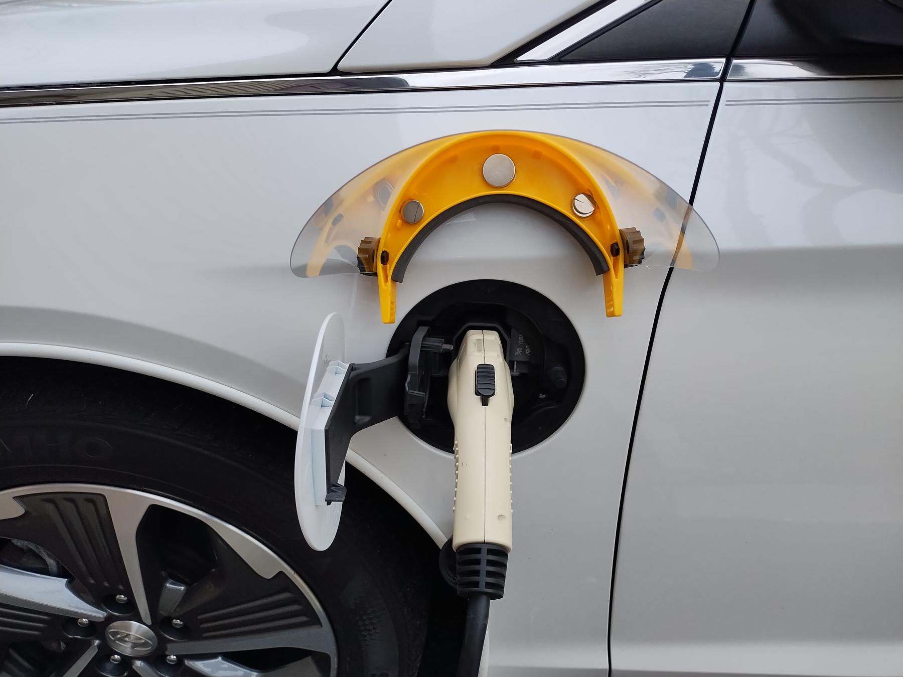 Tesla Cybertruck Show us an accessory we’ve never seen before! MFZ Challenge thread. 750BCEF164C23CB4991F1AA.app1_1735143180805_2_L1800