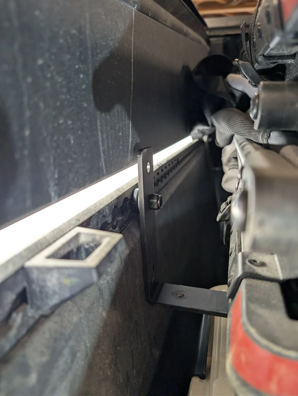 Tesla Cybertruck Cheap DIY tent alternative to Cybertent - Canadian Edition PXL_20260422_014842779.RAW-01