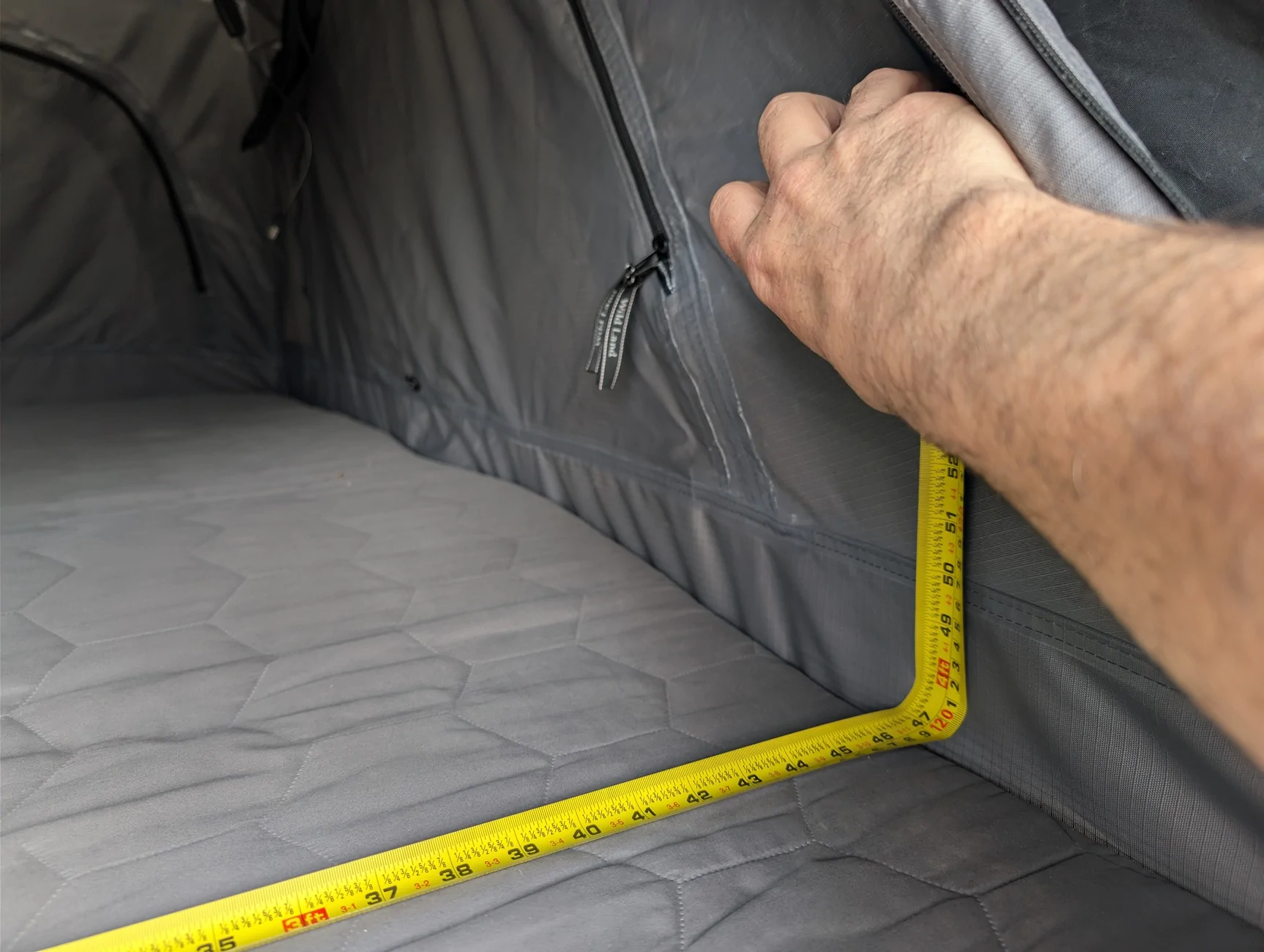 Tesla Cybertruck Cheap DIY tent alternative to Cybertent - Canadian Edition PXL_20260422_014851631.RAW-01