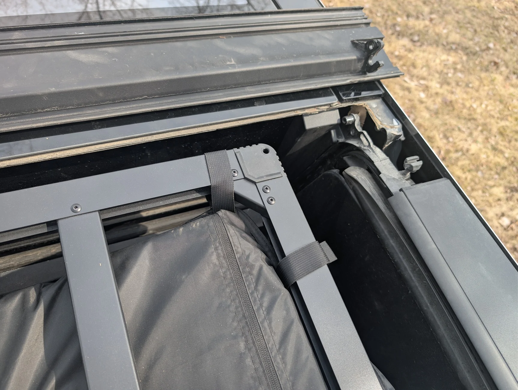 Tesla Cybertruck Cheap DIY tent alternative to Cybertent - Canadian Edition PXL_20260422_014851631.RAW-01