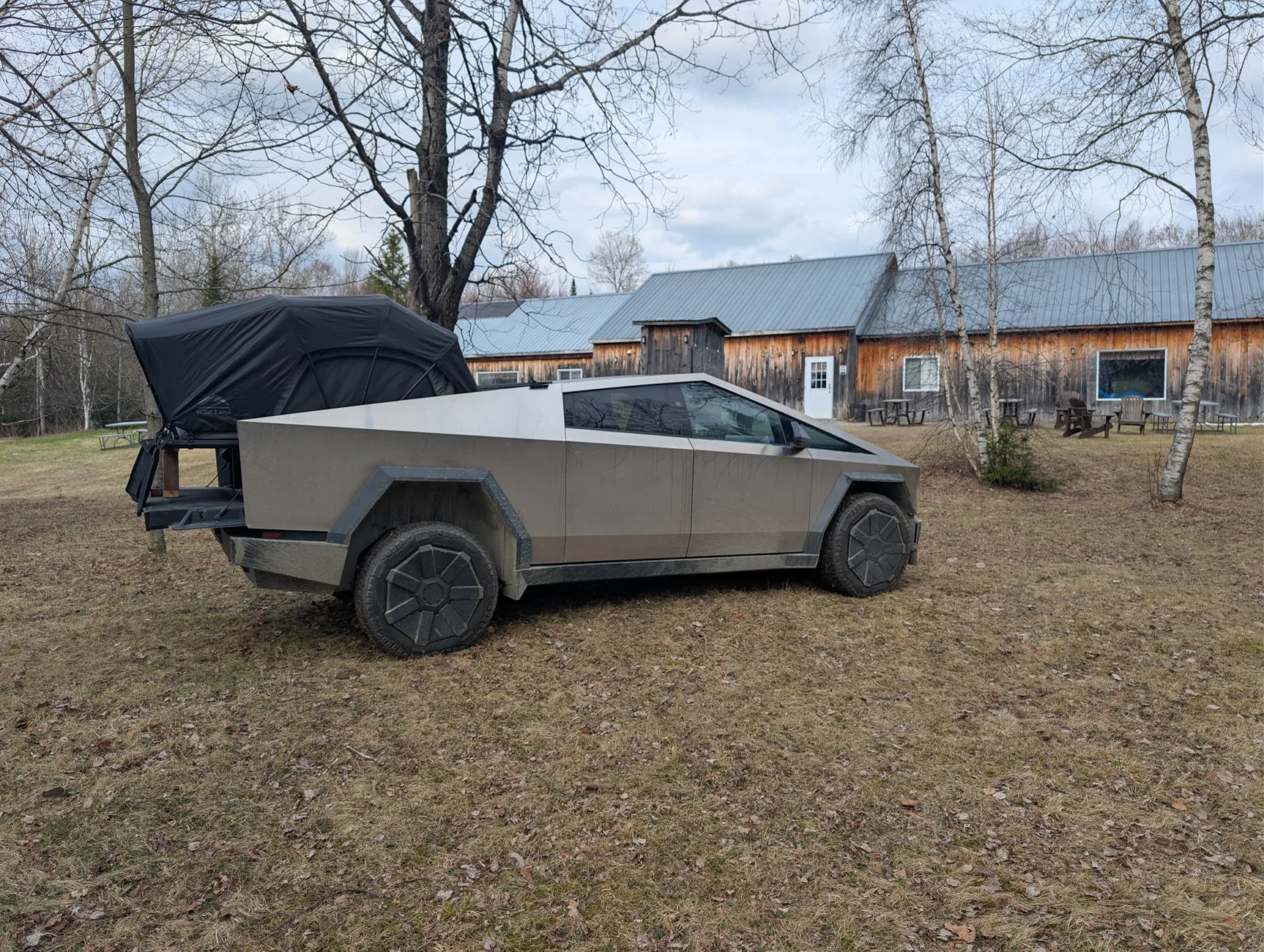 Tesla Cybertruck Cheap DIY tent alternative to Cybertent - Canadian Edition PXL_20260422_014851631.RAW-01