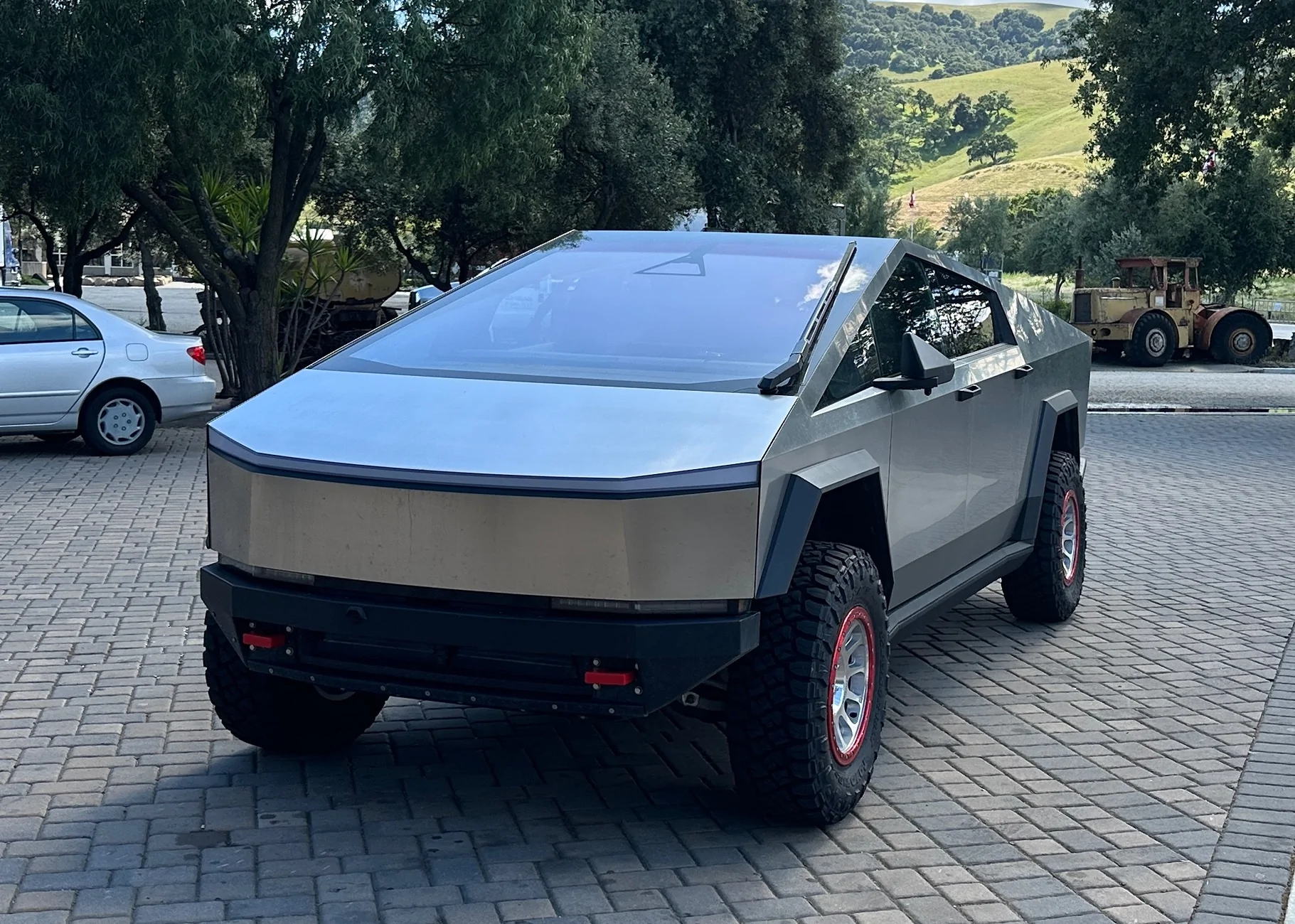 Tesla Cybertruck Daily random Cybertruck photos thread - Post Yours! 📸 🤳 1776938699078-65